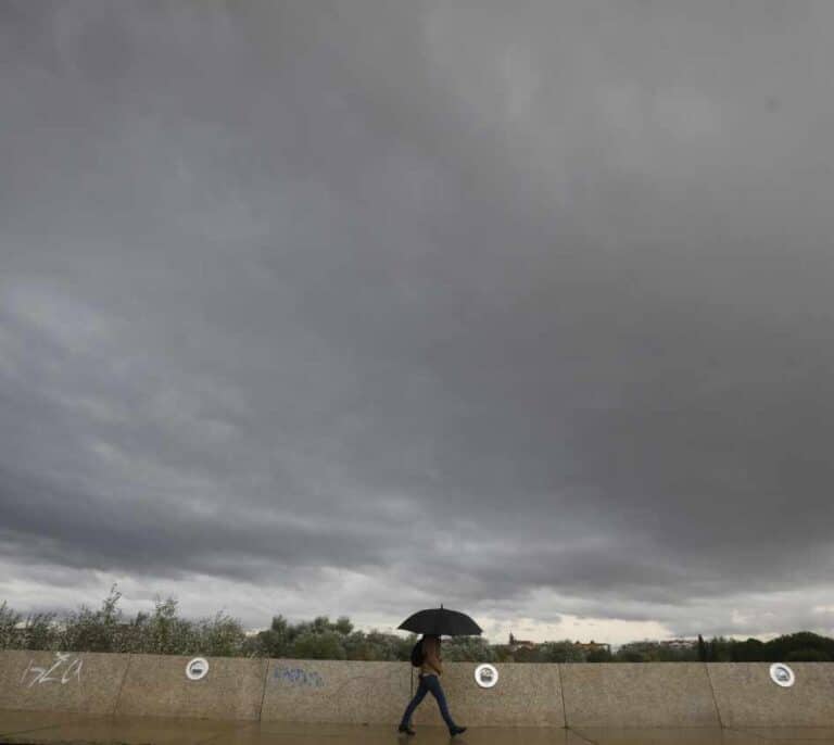 Aemet alerta: fuertes lluvias en el litoral valenciano y el sistema Central