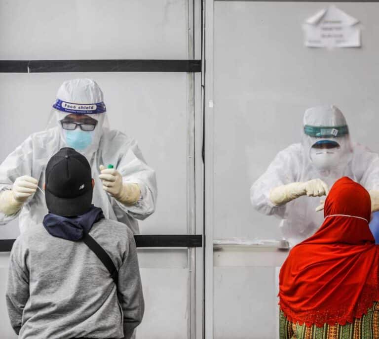 La pandemia de coronavirus rebasa el umbral de los 60 millones de contagios