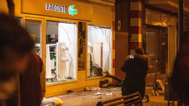 Los dueños de la tienda de Lacoste saqueada calculan más de 30.000 euros en destrozos y prendas robadas