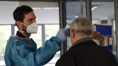El sindicato de médicos de Madrid: "El plan de vacunación es un auténtico desastre"