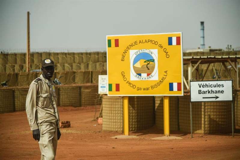 Al Qaeda ataca a tropas francesas y de la ONU en varias ciudades de Malí