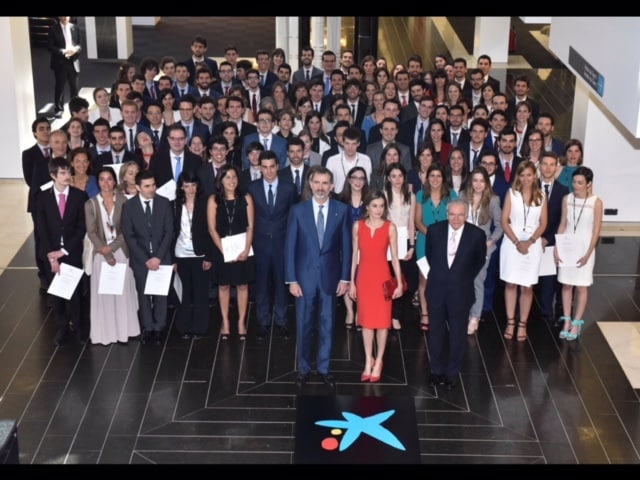 Más de 5.000 estudiantes e investigadores han recibido una beca de la Fundación ”la Caixa”