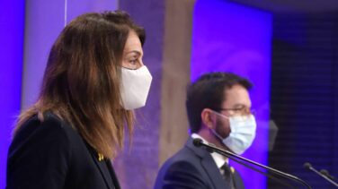 Cataluña reabre la restauración y prevé levantar los confinamientos locales en Navidad