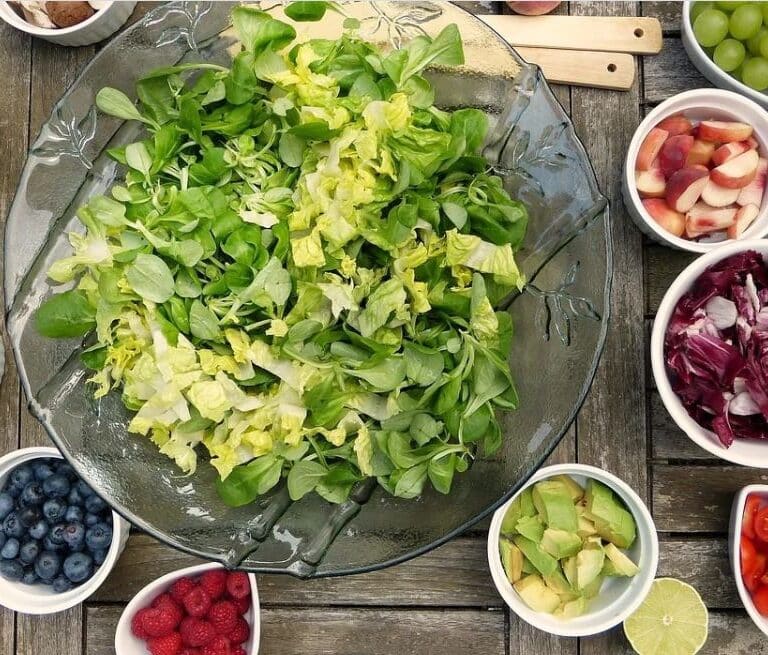 Adelgazar, dormir mejor y otros beneficios de adelantar el horario de la cena