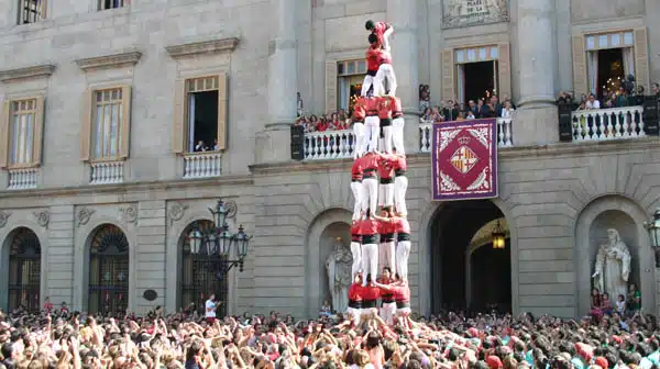 Detenido un miembro de los Castellers de Barcelona por abusar de 8 menores