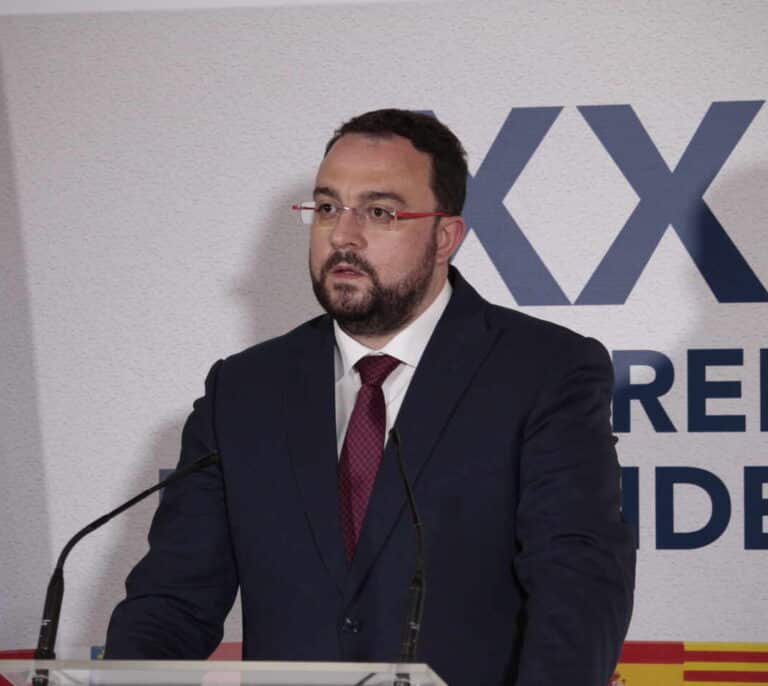 Ingresa en el hospital el presidente de Asturias con un "fuerte dolor torácico"