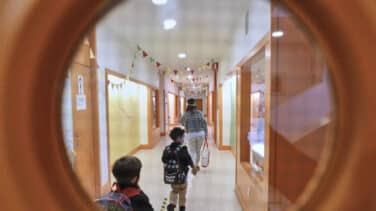 Un niño pierde a sus padres por coronavirus con tan sólo cuatro años de edad