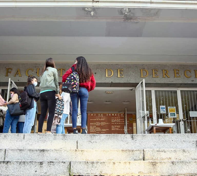 Madrid hará test a los universitarios a la vuelta de las vacaciones de Navidad