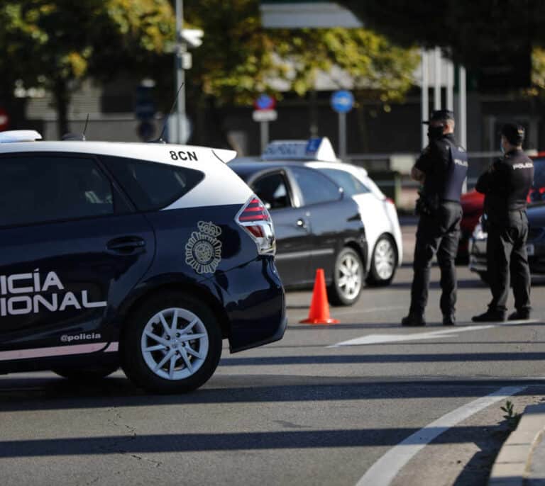 Un padre y un hijo detenidos por intentar asesinar a un miembro de un clan rival en Marbella