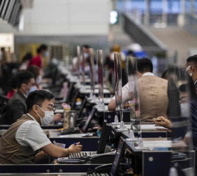 La orwelliana cuarentena de un ciudadano chino al volver de España: «Comienzas a sentirte como una rata de laboratorio»