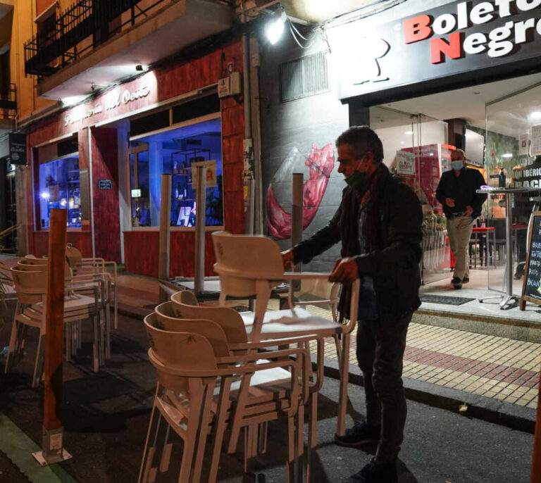 Castilla y León reabre el ocio nocturno y amplía hasta las 2 el cierre hostelería