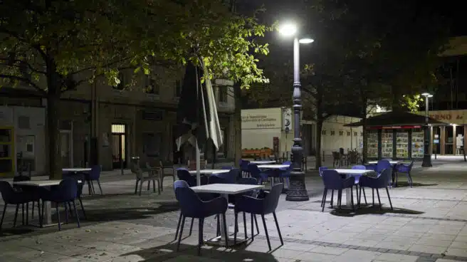 Cantabria confina sus municipios y cierra el interior de bares y restaurantes