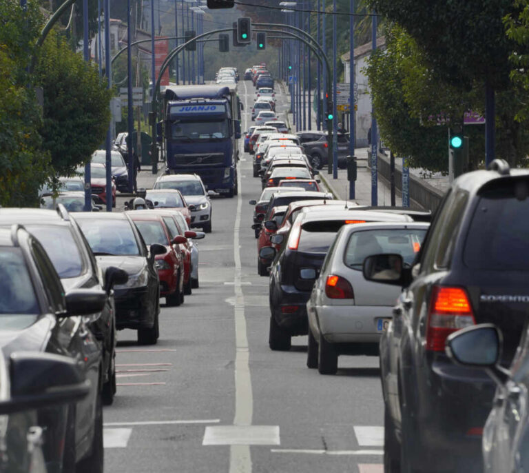 Señales con perspectiva de género y más multas, novedades de la DGT para 2023