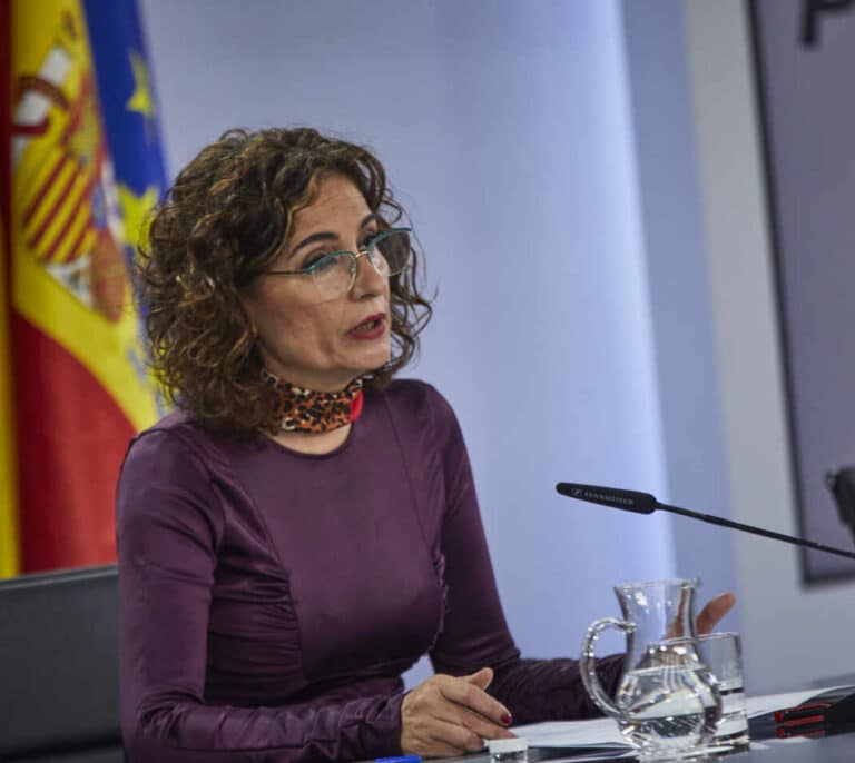 El Gobierno no bajará el IVA de las mascarillas porque supondría "millones menos de recaudación"