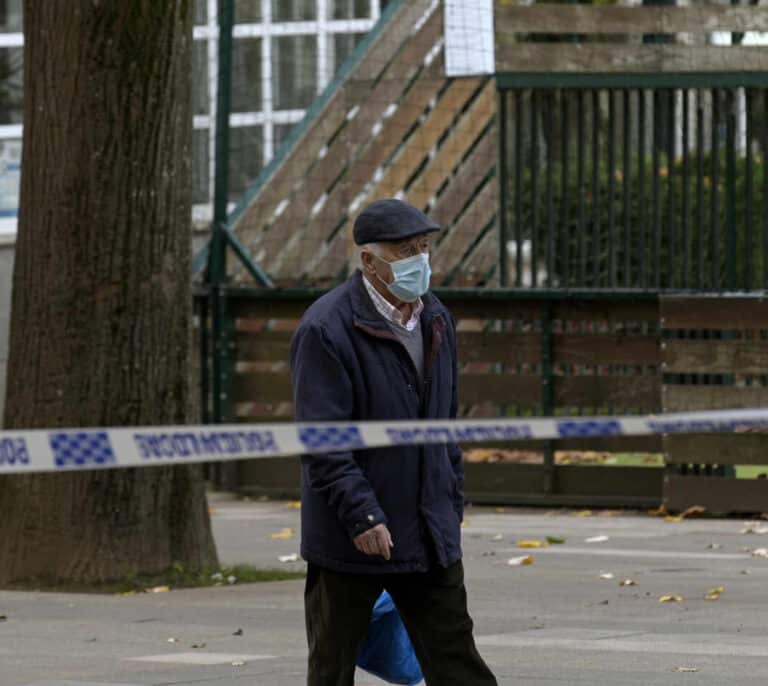 España notifica 484 muertos y 38.273 nuevos contagios desde el viernes