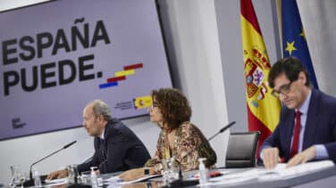 El Gobierno prevé empezar a vacunar en enero en las residencias y en verano a gran escala