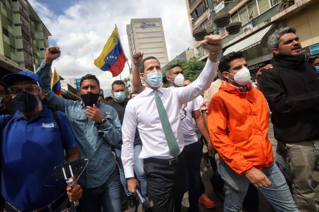 Juan Guaidó-campaña consulta