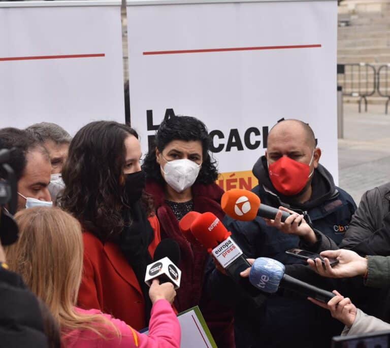 Los defensores del bilingüismo exigen un porcentaje mínimo de  castellano en la Ley Celaá