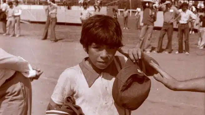 Maradona, los orígenes: cuando era un niño inocente y pobre en Villa Fiorito