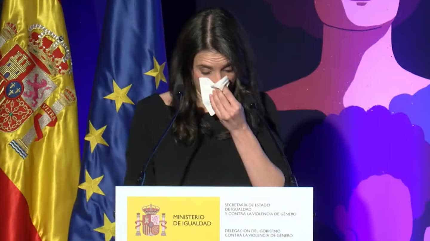 Irene Montero, al borde de las lágrimas en su discurso contra la violencia machista