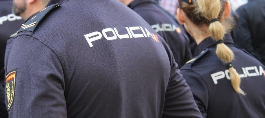 Un grupo de policías nacionales, en formación.