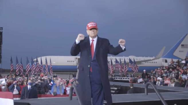 Trump bailando en el vídeo promocional Trump bailando en el vídeo promocional