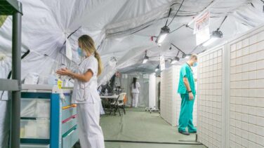 Cada 17 segundos muere una persona por Covid en Europa, según la OMS