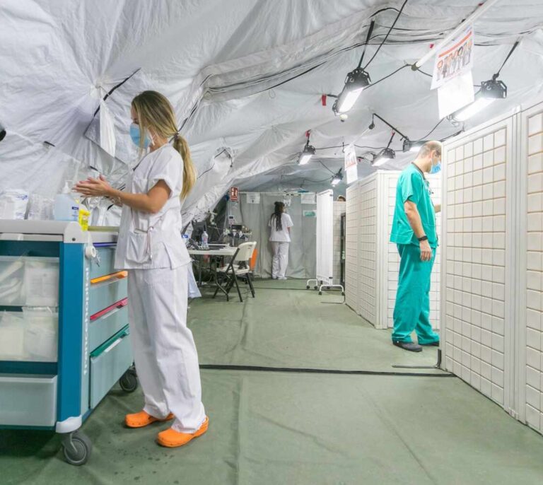 Cada 17 segundos muere una persona por Covid en Europa, según la OMS