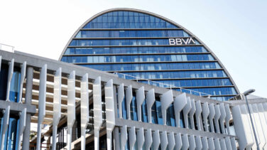 BBVA convoca a los sindicatos este viernes para iniciar un ERE