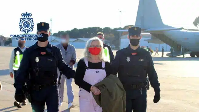 La Policía traslada a España a la etarra Natividad Jáuregui