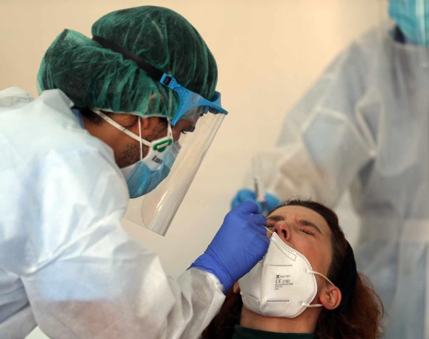 Prueba de PCR en la localidad vizcaína de Santutxu.