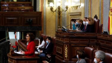 El Gobierno anuncia una bajada del IVA de las mascarillas del 21% al 4%