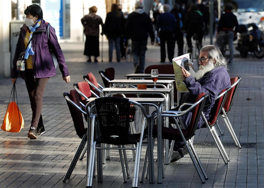 Los contagios no frenan en Cataluña: 2.269 casos y 30 muertos en un día