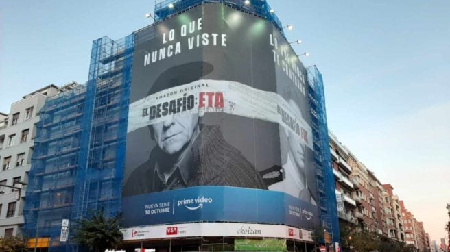 Cartel promocional de la serie 'El Desafío' en el centro de Bilbao. Cartel promocional de la serie 'El Desafío' en el centro de Bilbao.