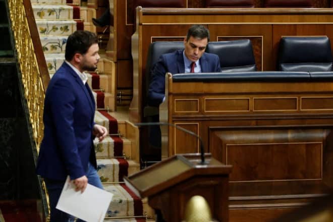 Pedro Sánchez y Gabriel Rufián en el Congreso