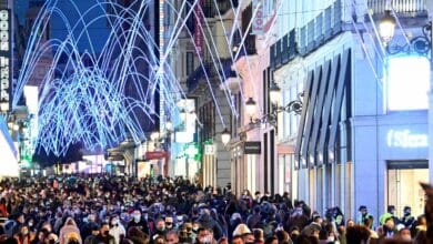 Un 60 % de los españoles habría tomado medidas más estrictas contra el Covid