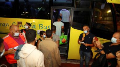 Realojados en bungalós de Maspalomas buena parte de los inmigrantes sacados del campamento de Arguineguín