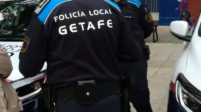 La Policía desaloja un bar por saltarse el toque de queda en Getafe (Madrid)
