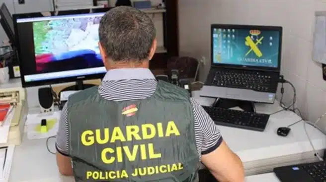 Un triple golpe de la Guardia Civil acaba con el mayor alijo de cocaína rosa