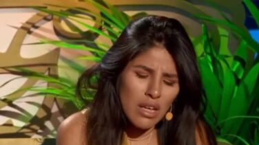 Isa Pantoja, hundida: "Mi madre no tiene vida social, no sale de Cantora, tiene la piscina y ni siquiera se baña"