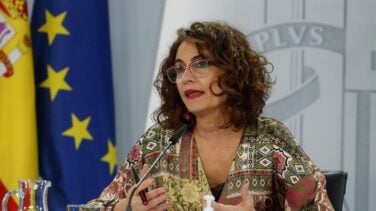 Montero retrasa a finales de año el pacto con Podemos sobre los desahucios