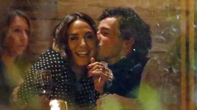 Las primeras imágenes de Tamara Falcó y su novio comiéndose a besos