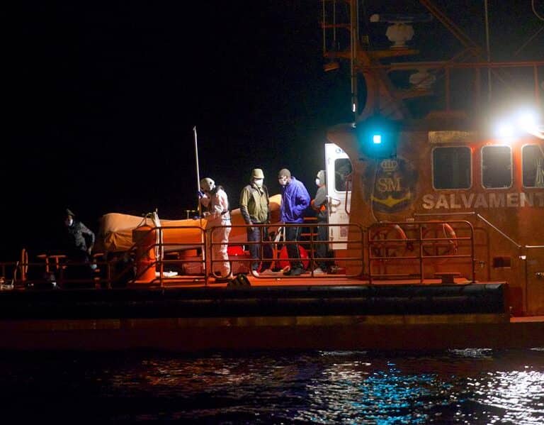 Llegan a Canarias otras seis pateras con casi 170 personas a bordo