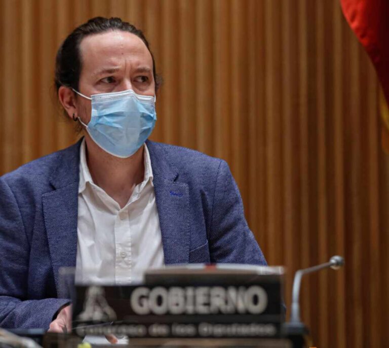 La Constitución acosada pero erguida y a pleno rendimiento
