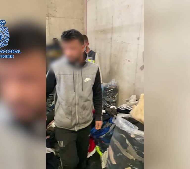Detenidos un padre y dos hijos por explotar a 21 inmigrantes en su empresa