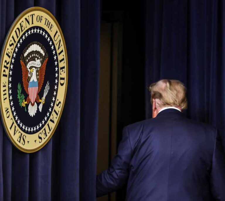 Donald Trump cede y promete "una transición ordenada"