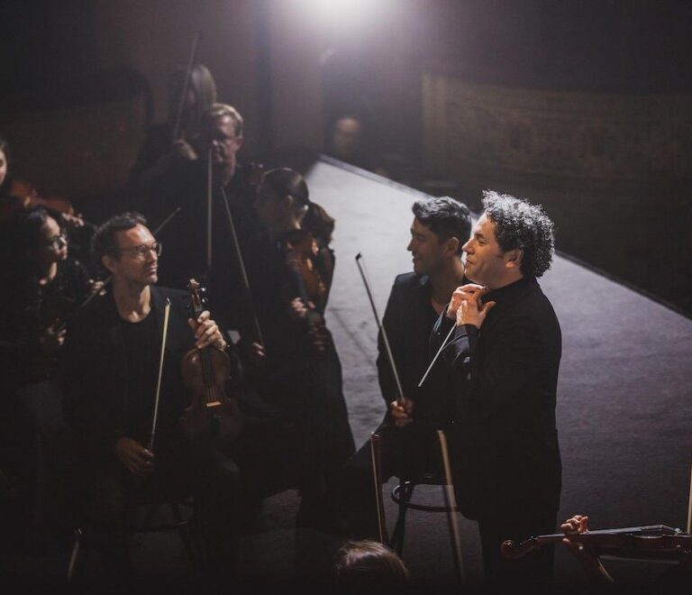 ‘Symphony’: la realidad virtual lleva la batuta en la orquesta de Gustave Dudamel