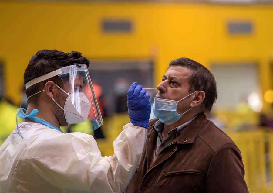 España registra 247 muertes y 16.716 nuevos contagios en las últimas 24 horas