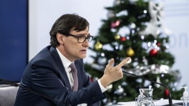 Enfado de las comunidades con el Gobierno por "lavarse las manos" con la Navidad: "Van como pollos sin cabeza"