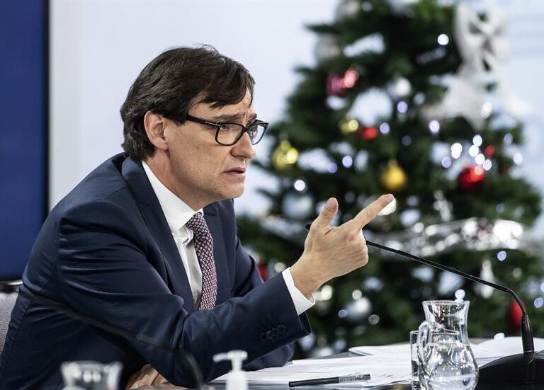 Illa: "No hay una evidencia científica incontestable de que la nueva cepa tenga mayor transmisibilidad"